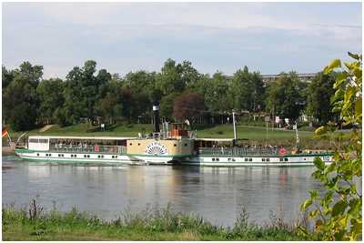 Seitenraddampfer Krippen (Bild: Michael Prewitz)