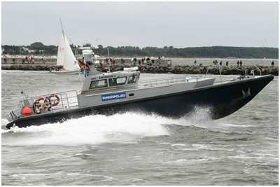 Streifen- und Kontrollboot Enforcer II