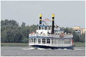 Heckraddampfer River Star