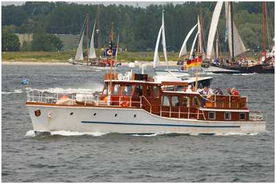 Motoryacht Tromp
