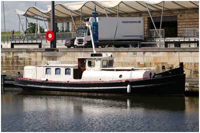 Motorbarkasse Bracki