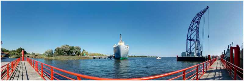einreihiges 360 x 180° HDR-Kugelpanorama mit Nodal Ninja Ring-Adapter, 4 Bilder aus 3er-Belichtungsreihe = 12 Bilder, 11.512 x 5.756 Pixel = 66 Megapixel