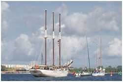 Dreimast-Gaffelschoner Pascual Flores