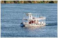 verschiedene Schiffe und Boote in Ägypten