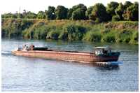 verschiedene Schiffe und Boote in Ägypten