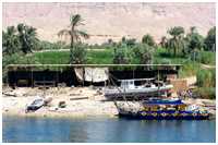 verschiedene Schiffe und Boote in Ägypten